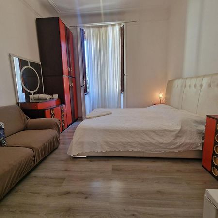 House In The City Center-Casa Nel Centro Della Citta Appartement Milaan Buitenkant foto